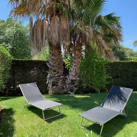 La Terrasse De Santa Lucia * Saint-Raphael (Var)